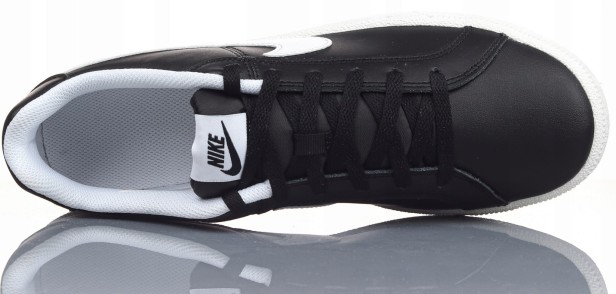 Nike Court Royale 749747 010- Widok z góry