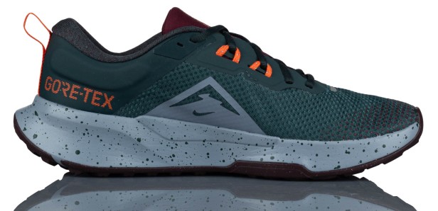Nike Wmns Juniper Trail 2 Gtx V2-but skierowany w prawo