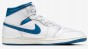 Air Jordan 1 Mid Se Fn5215 141-but skierowany w prawo