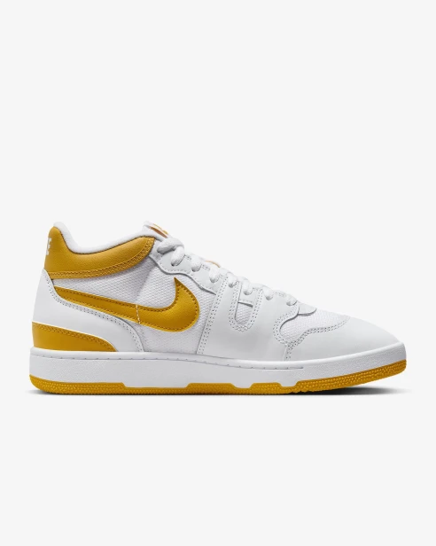 Nike Attack Qs Sp Fb8938 102-but skierowany w prawo