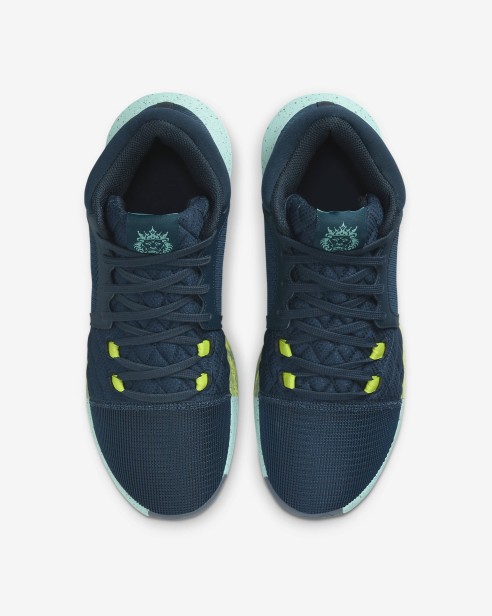 Nike Lebron Witness Viii Fb2239 402-buty widok z góry