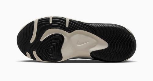 Nike M Legend Essential 3 Nn Dm1120 700-but widok podeszwa