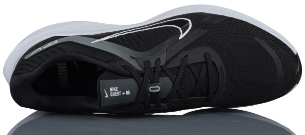 Nike Quest 5 Dd0204 001-but widok góra