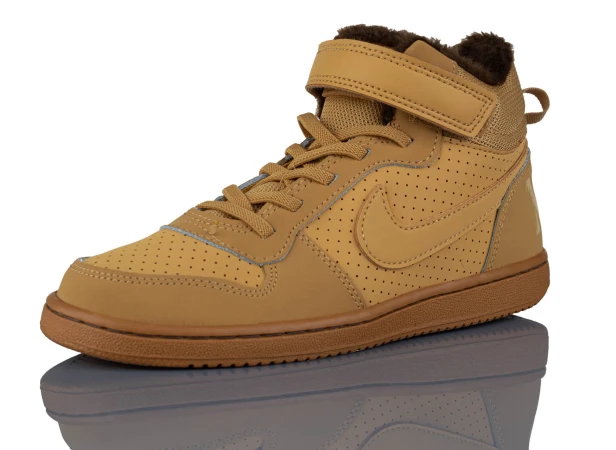 Nike Court Borough Mid Wtr Psv-but skierowany w lewo