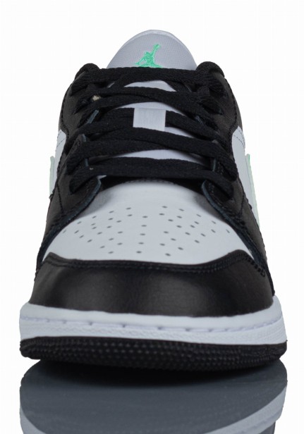 Nike Air Jordan 1 Buty Młodzieżowe  Niskie  553560 131-but widok z przodu