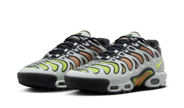 Nike Air Max Plus Drift Fd4290 009-buty widok z boku