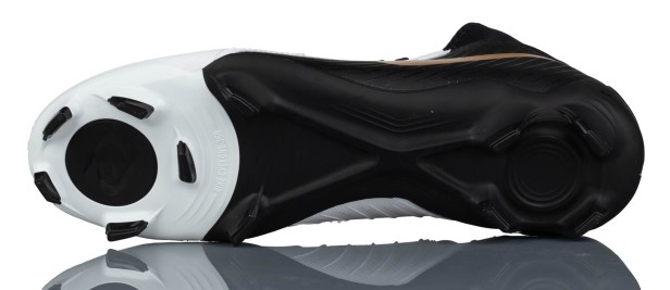 Nike Phantom Luna Ii Academy Fg/mg Fd6725 100-but widok podeszwa