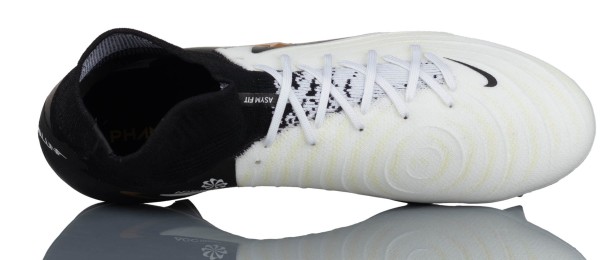 Nike Phantom Luna Ii Pro Fg Fj2575 100-but widok z góry