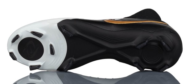 Nike Phantom Luna Ii Pro Fg Fj2575 100-but widok podeszwa