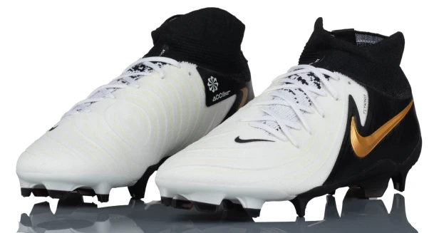 Nike Phantom Luna Ii Pro Fg Fj2575 100-buty widok z boku