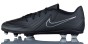 Nike Phantom Gx Ii Club Fg/mg Fj2557 001-but skierowany w lewo