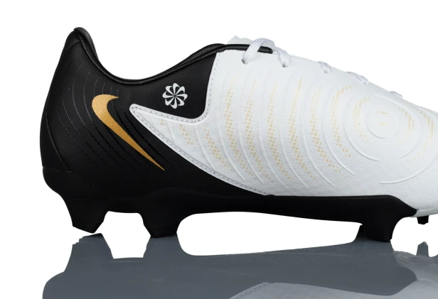 Nike Phantom Luna Ii Academy Fg/mg Fd6723 100-but widok z boku