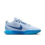 Nike Lebron Xxi Fq4052 400-but skierowany w prawo