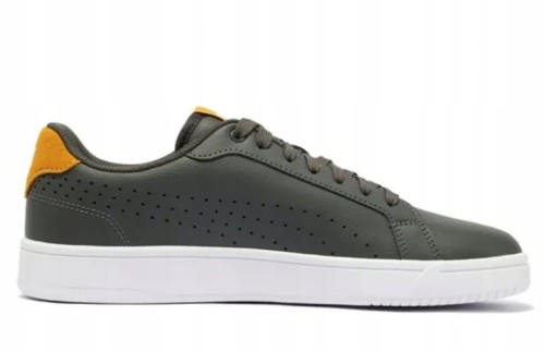 Puma Grounded Perf 398418 03-but skierowany w prawo