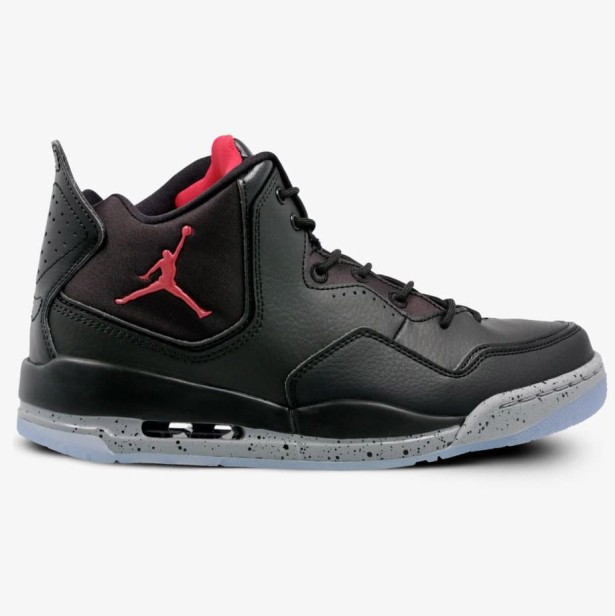 Nike Jordan Courtside 23 Ar1000 023-but ustawiony w prawo