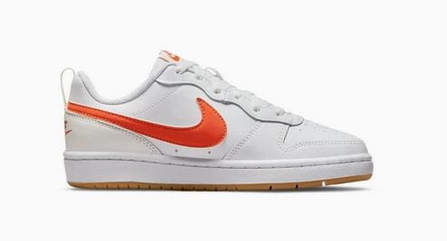 Nike Court Borough Low 2 (Gs) Bq5448 114-but skierowany w prawo