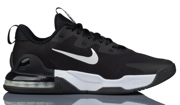 Nike Air Max Alpha Trainer 5 001-but skierowany w prawo