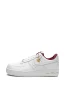 Nike Wmns Air Force 1 '07 Se Dv7584 100-but skierowany w lewo