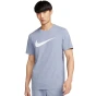Nike M Nsw Good Chest Swoosh Dx1983 548-koszulka widok na modelu