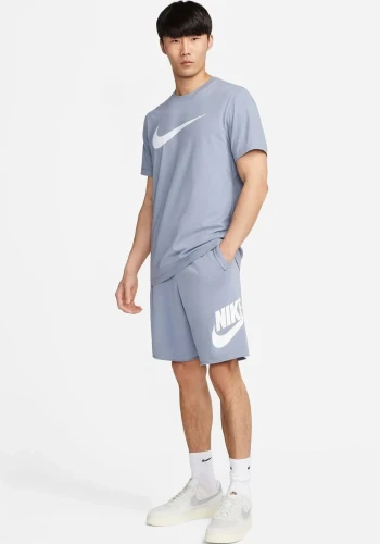 Nike M Nsw Good Chest Swoosh Dx1983 548-koszulka widok na modelu