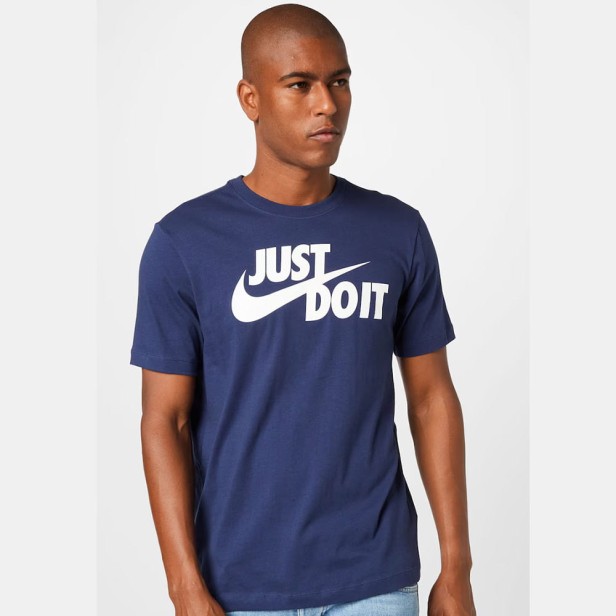 Nike M Nsw Tee New Just Do It Swoosh Dx1989 411-koszulka widok na modelu