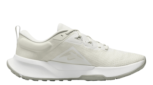 Nike Juniper Trail 2 Gtx Fb2067 003-but skierowany w prawo