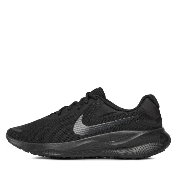 Nike Revolution 7 Fb2207 005-but skierowany w lewo