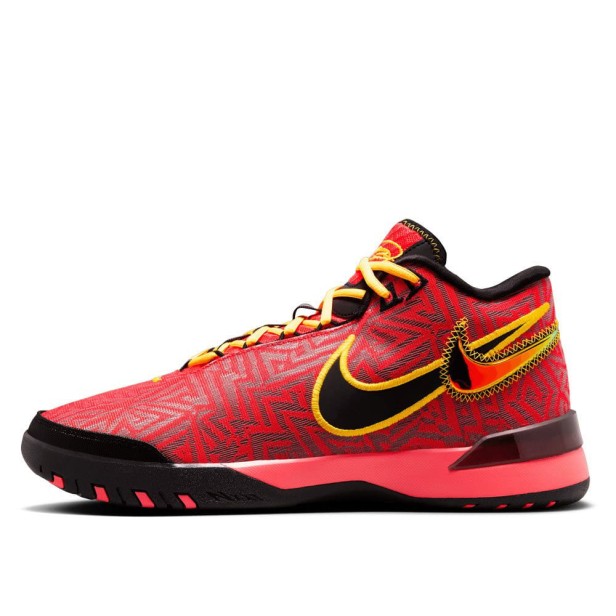 Nike Lbj Nxxt Genisus Hf0712 600-but skierowany w lewo