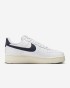 Nike W Air Force 1 '07 Flyease Hj9122 100-but skierowany w prawo