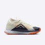 Nike Pegasus Trail 4 Gtx V2 Hm9728 001-but skierowany w prawo