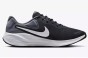 Nike Revolution 7 Fb2207 007-but skierowany w prawo