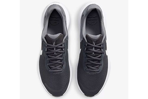 Nike Revolution 7 Fb2207 007-buty widok z góry