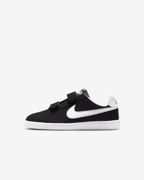 Nike Court Royale (Psv) 833536 002-but skierowany w lewo