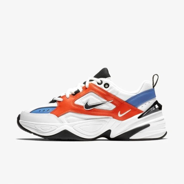 Nike W M2k Tekno Ao3108 101-but skierowany w lewo