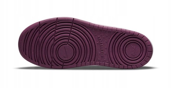 Nike Court Borough Low 2 (Psv) Bq5451 015-but widok podeszwy