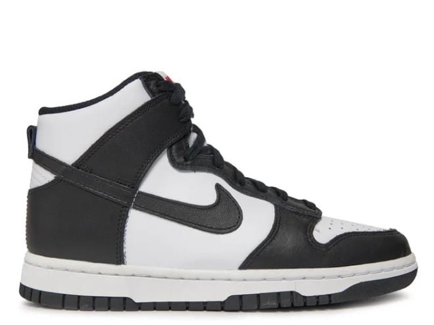 Nike W Dunk High Dd1869 103-but skierowany w prawo