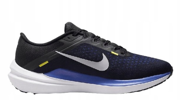 Nike Air Winflo 10 Dv4022 005-but skierowany w prawo