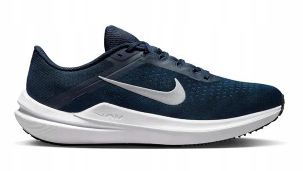 Nike Air Winflo 10 Dv4022 400-but skierowany w prawo