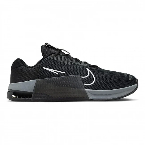 Nike Metcon 9 Dz2617 001-but skierowany w prawo