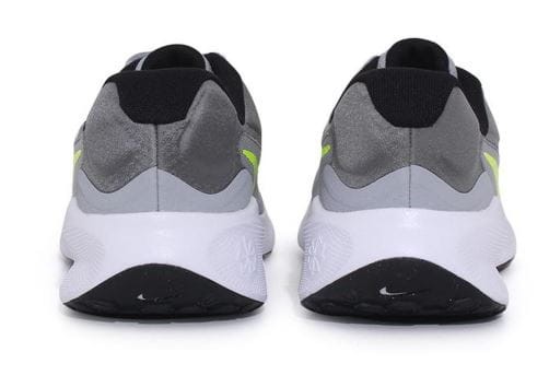Nike Revolution 7 Fb2207 002-buty widok od tyłu