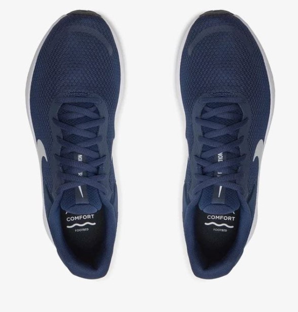 Nike Revolution 7 Fb2207 400-buty widok z góry