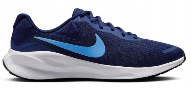 Nike Revolution 7 Fb2207 406-but skierowany w prawo
