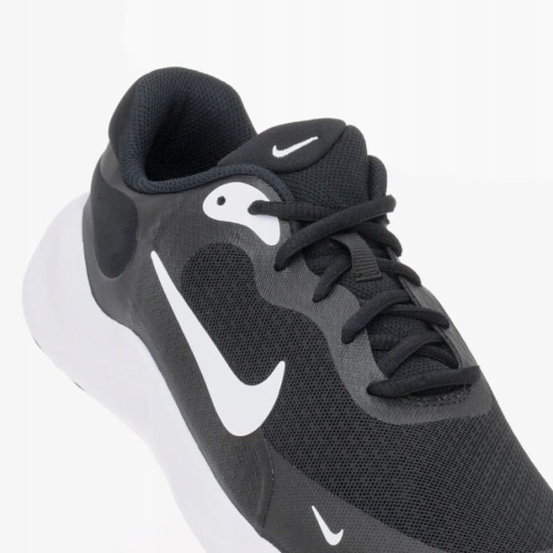 Nike Revolution 7 (Gs) Fb7689 003-but zbliżenie z przodu