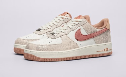 Nike Air Force 1 '07 Lv8 Hf2898 100-buty widok z boku