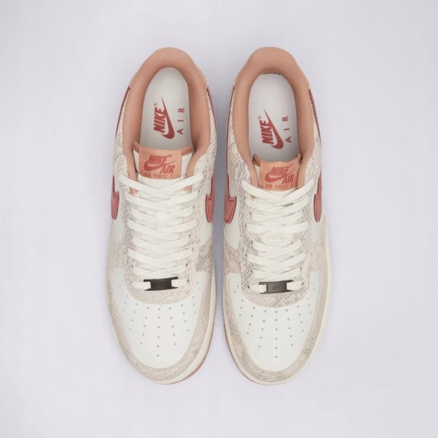 Nike Air Force 1 '07 Lv8 Hf2898 100-buty widok z góry