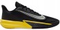 Nike precision vii hj9153 001-but ustawiony w prawo