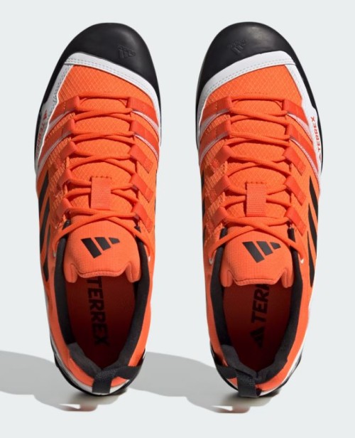 ADIDAS TERREX SWIFT SOLO 2 IE6902-buty widok z góry