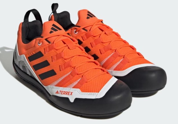ADIDAS TERREX SWIFT SOLO 2 IE6902-buty widok z przodu