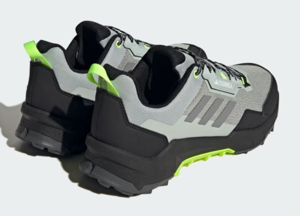 ADIDAS TERREX AX4 IF4868-buty widok z tyłu