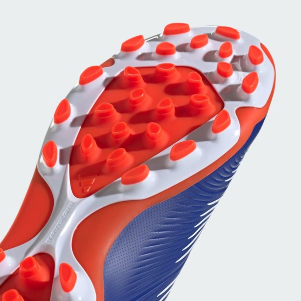 ADIDAS PREDATOR LEAGUE 2G/3G AG IF6312-but zbliżenie podeszwy